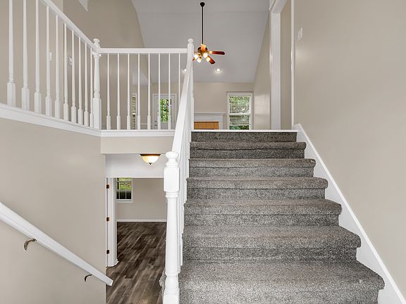 3rd image of 1848 Kaitlyn Virginia Ct