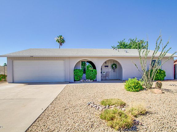 2nd image of 3444 E Sunnyside Dr