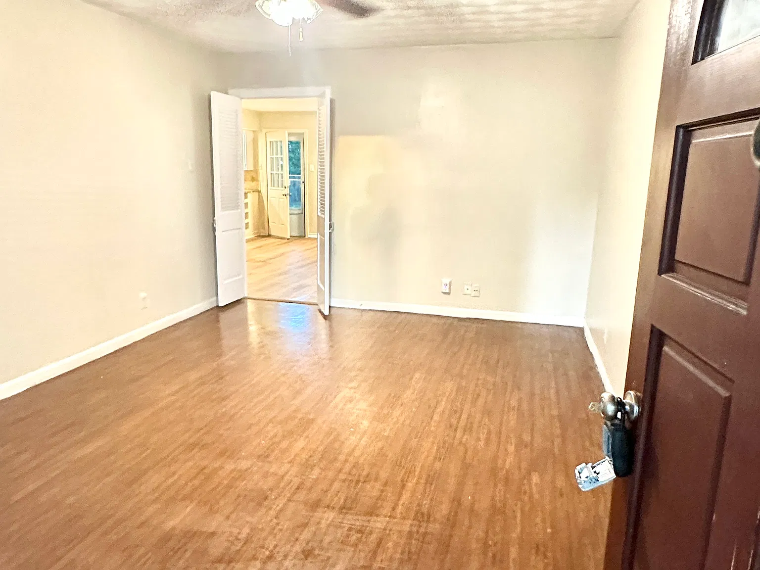 3 bed, 1311 sqft, $2,295 — Photo 2
