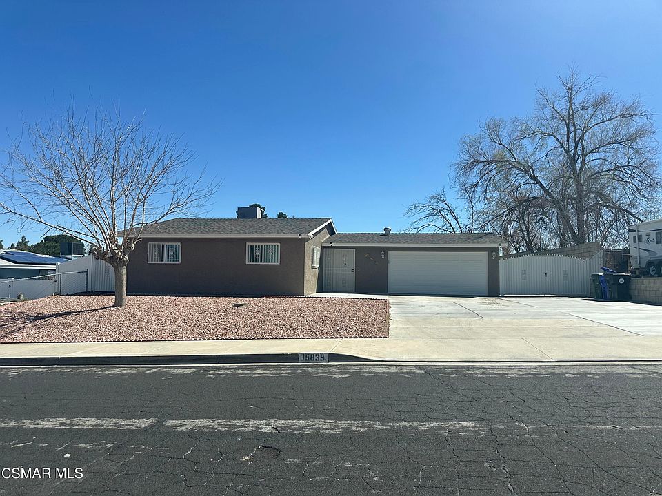 1st image of 15839 La Paz Dr