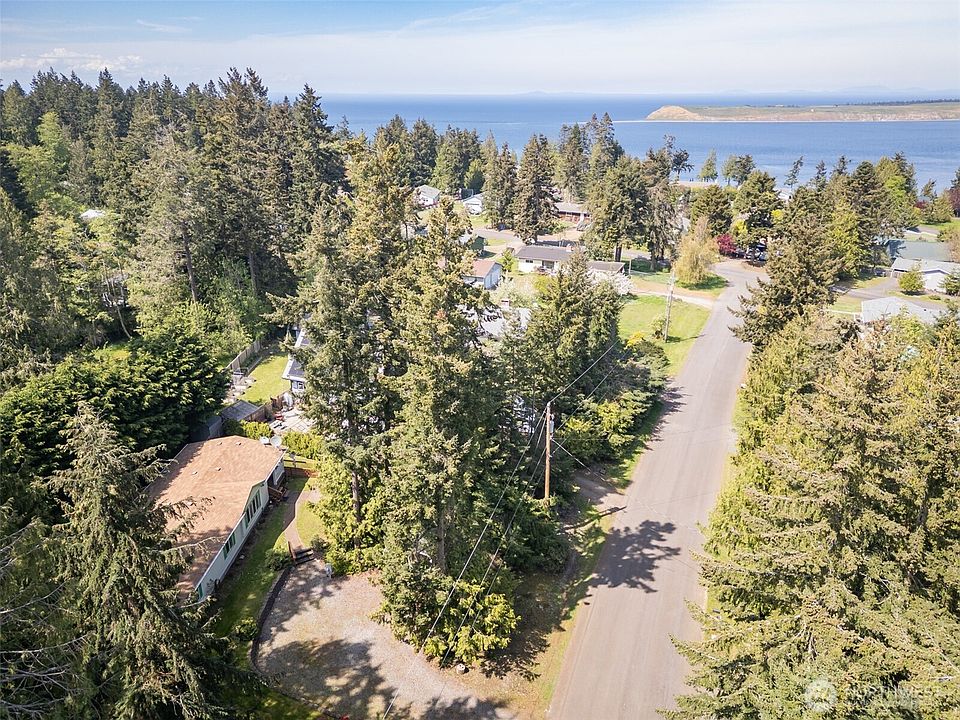 1st image of 423 Fleming Drive