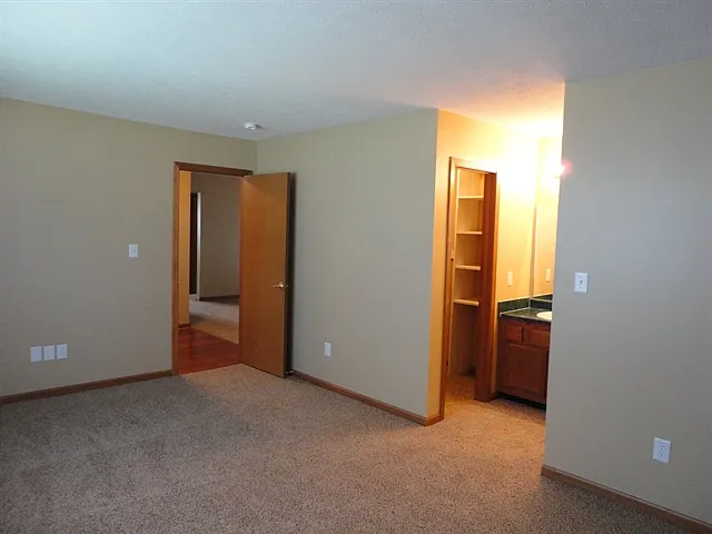 755 Mallory Pkwy — Photo 8