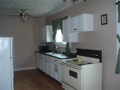 4th image of 424 N Madison St