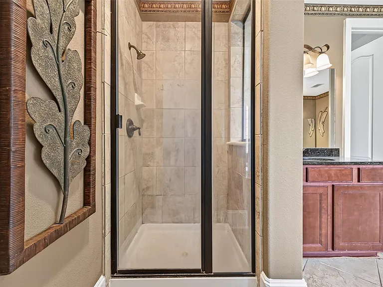 9735 Lansing Meadows Dr — Photo 29