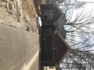 9326 Fernhill Dr, Louisville, KY