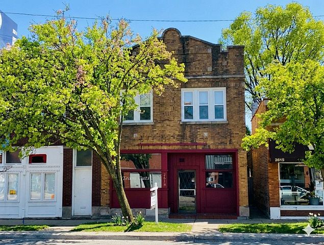 1st image of 2611 W Peterson Ave #1L