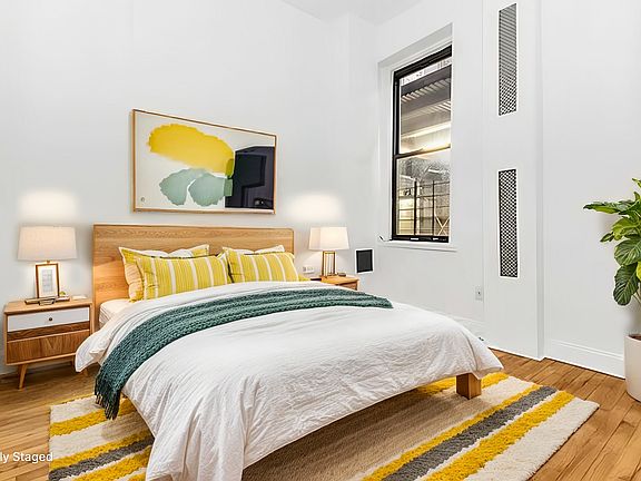 4th image of 217 Central Park N #4