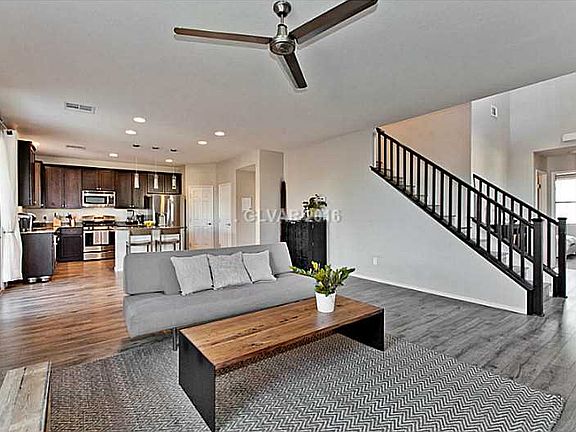 5th image of 10543 Acacia Park Pl
