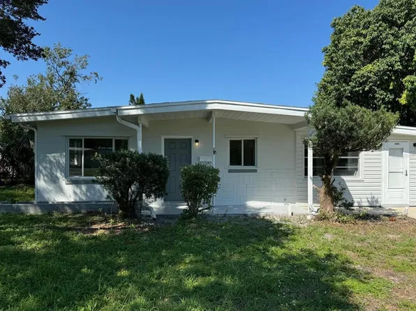 1876 Mosswood Dr, Melbourne, FL 32935