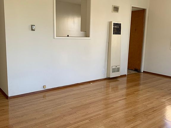 4th image of 219 Grand Ave APT 4