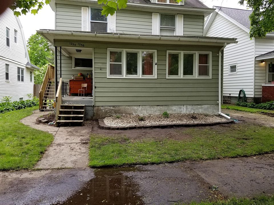 1st image of 1256 Lake Michigan Dr NW