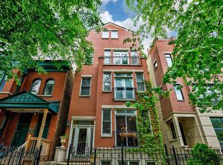 1030 W Newport Ave #3, Chicago, IL 60657