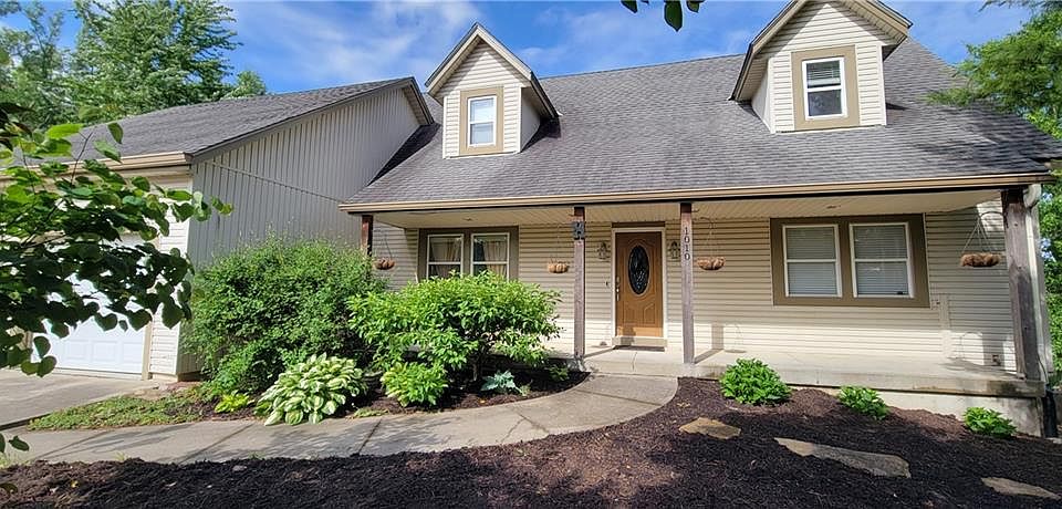 1st image of 1010 N Prairie Ln