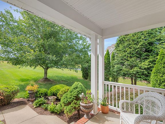 5th image of 86 Willow Creek Dr