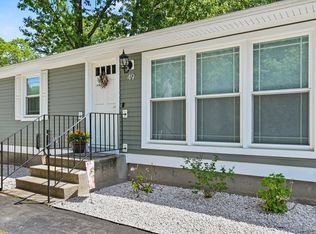 49 Anson St, Chicopee, MA 01020