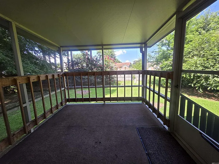 1608 Waldron Cv — Photo 22