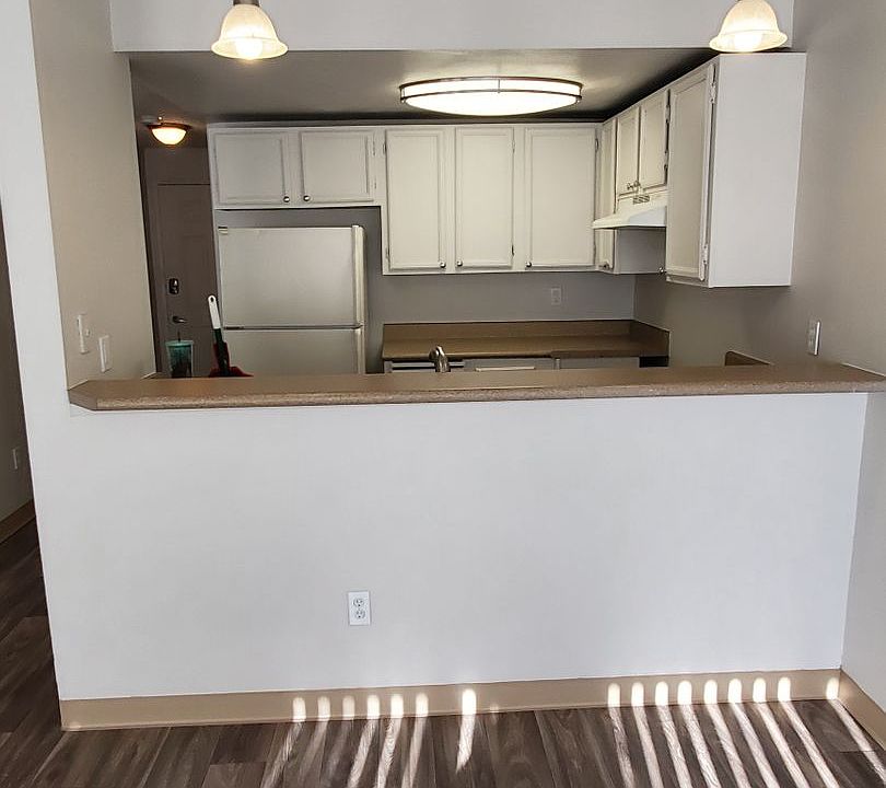 1st image of 2506 103rd Ave E #17383209
