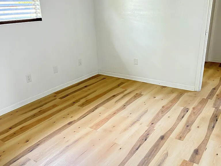 11414 Sralla Rd #A — Photo 10