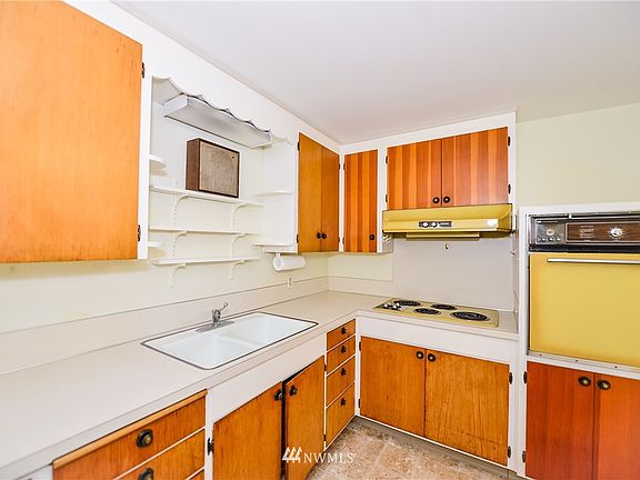 2nd image of 8428 E E Street