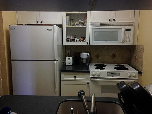 4th image of 1799 N Highland Ave #140