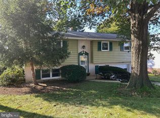 430 Pinehurst Rd, York, PA 17402