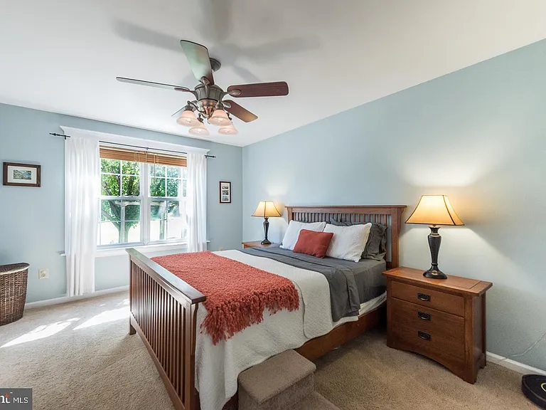 19 Patriot Ct — Photo 10