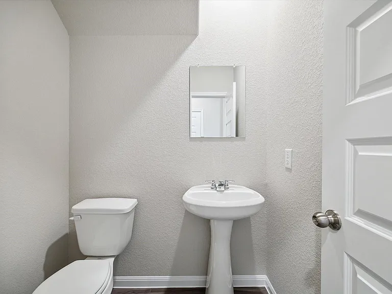 715 Gavin Walker Dr — Photo 14