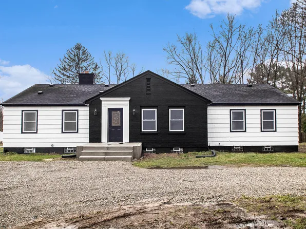 1730 S 3rd St, Niles, MI 49120