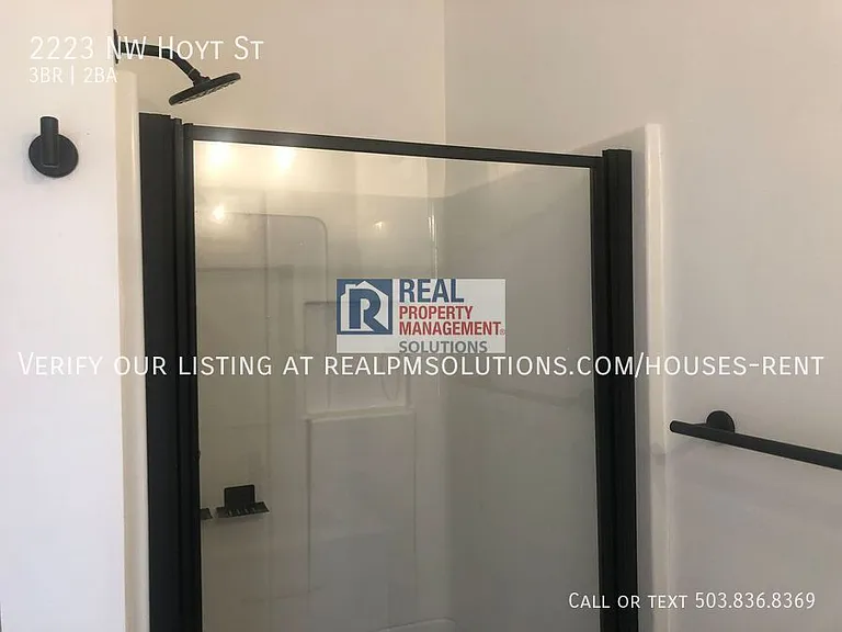 2223 NW Hoyt St — Photo 22