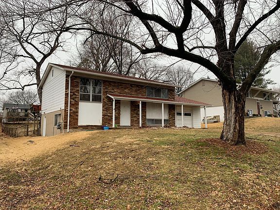 3rd image of 5231 Ville Maura Ct