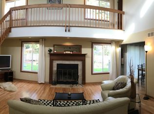 1475 Northbrook Dr, Ann Arbor, MI