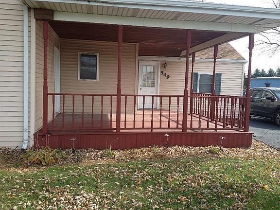 3rd image of 549 Kennedy Ave