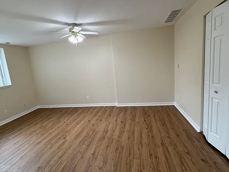 420 North St #18 — Photo 33