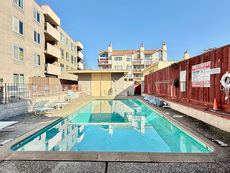 330 Vernon St #111 — Photo 10