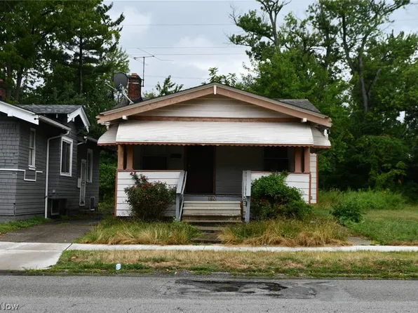 1582 E 133rd St, East Cleveland, OH 44112