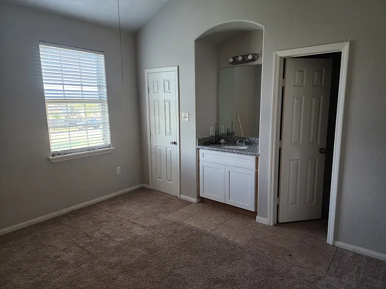 811 Lawson Rd #4 — Photo 7