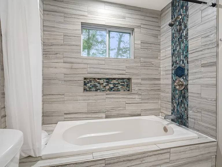 1409 Bridges Ave SW — Photo 14
