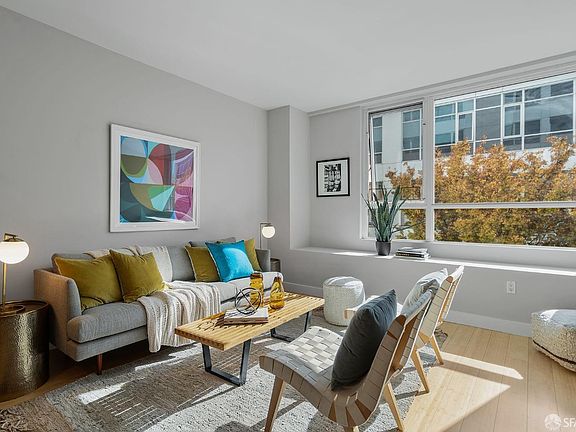 2nd image of 300 Berry St Unit 518