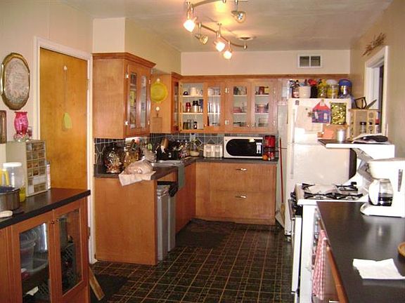 5th image of 2134 Elmwood Blvd