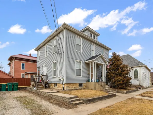 311 S Maple St, Sycamore, IL 60178