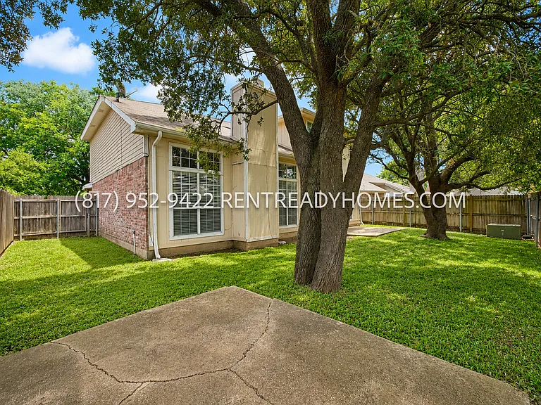 7504 Trotter Ct — Photo 5