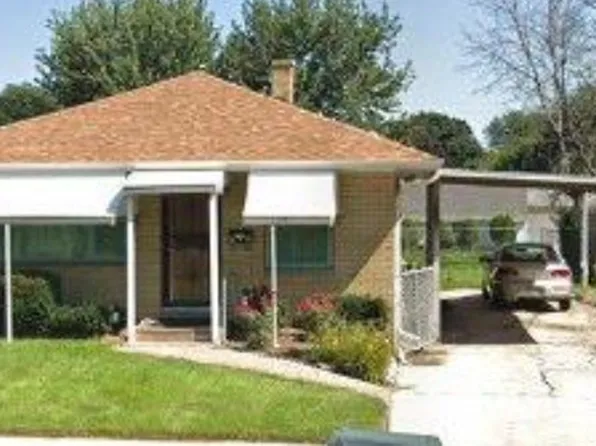 1517 Hervey Ave, North Chicago, IL 60064