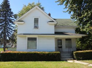 214 S Main St, Wolcottville, IN 46795