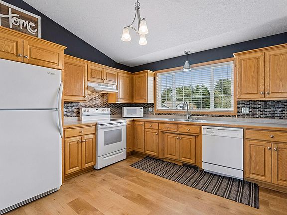 5th image of 7605 387th St