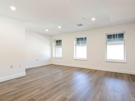 2nd image of 45 S Greeley Ave Suite 3