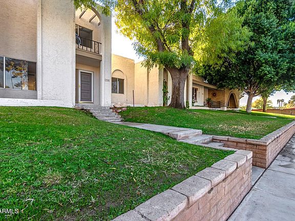 3rd image of 7709 E WILSHIRE Drive