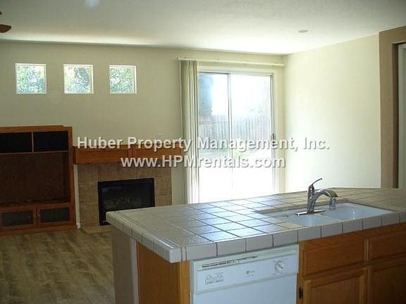 3rd image of 1880 Larkflower Way