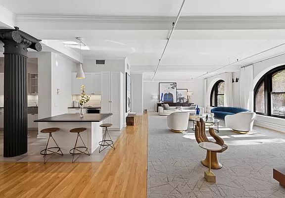 4th image of 260 W Broadway #2DEF-3E