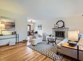 1337 Rest Point Cir, Mound, MN 55364