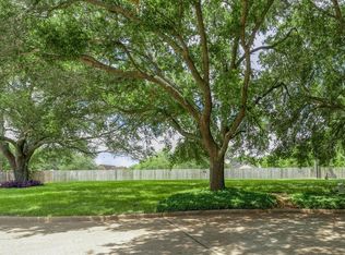4511 Lake Village Dr, Weston Lakes, TX 77441